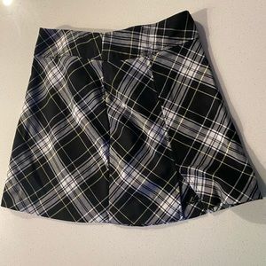 Black and white Zara skirt